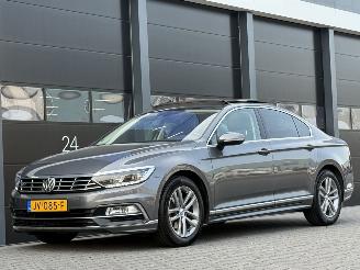 begagnad bil auto Volkswagen Passat 1.6 TDI R-Line Pano Virtual Cockpit EURO-6 2016/6