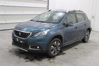 Salvage car Peugeot 2008  2018/6