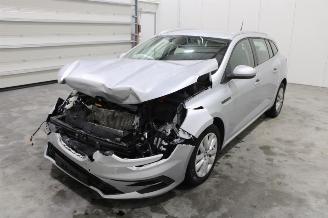 Dezmembrări autoturisme Renault Mégane Megane 2021/6