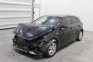 Vrakbiler auto Kia Cee d cee'd 2021/12