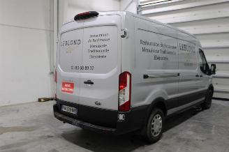 Ford Transit  picture 3