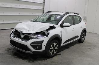 krockskadad bil auto Dacia Sandero  2022/6