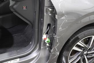 Peugeot 208  picture 19