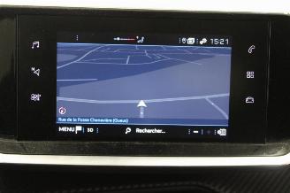 Peugeot 208  picture 13