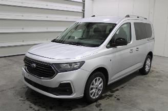 skadebil auto Ford Tourneo Connect  2022/8