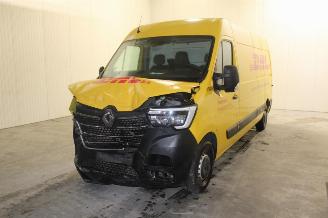 Vaurioauto  passenger cars Renault Master  2023/7