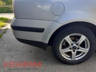 Volkswagen Passat  picture 7