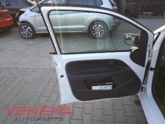 Volkswagen Up! Up! (121), Hatchback, 2011 1.0 12V 60 picture 10