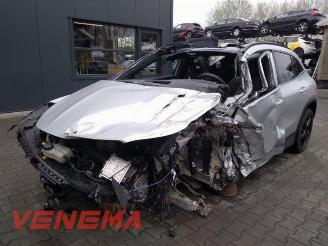 Vrakbiler auto Mercedes GLA GLA (H247), SUV, 2020 1.3 200 Turbo 16V 2022/3