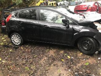 Ford Fiesta diesel- 1600cc 2012 zwart picture 1