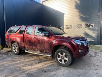 Vrakbiler auto Isuzu D-Max (TFR/TFS) Pick-up 2012 2.5 D Twin Turbo 4x4 Pick-up  Diesel 2014/1