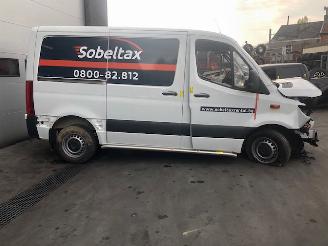Salvage car Mercedes Sprinter (907.6/910.6) Van 2018 311 CDI 2.1 D FWD Bestel  Diesel 2.143cc 84kW (114pk) FWD 2020/9