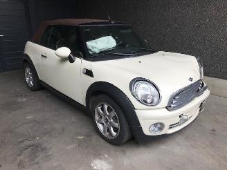Salvage car Mini Cabrio Open (R57) Cabrio 2007 / 2015 1.6 16V Cooper Cabrio  Benzine 1.598cc 85kW (116pk) FWD 2009/6
