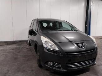 Vrakbiler auto Peugeot 5008 5008 I (0A/0E), MPV, 2009 / 2017 1.6 HDiF 16V 2013/3