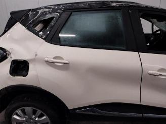 Renault Captur  picture 7