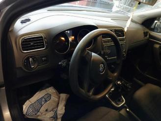 Volkswagen Polo Polo V (6R), Hatchback, 2009 / 2017 1.4 TDI 12V 90 picture 16