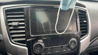 Mitsubishi L-200 L-200, Pick-up, 2014 2.2 DI-D 4WD picture 10