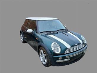 Salvage car Mini Cooper Mini One/Cooper (R50), Hatchback, 2001 / 2007 1.6 16V Cooper 2003/12