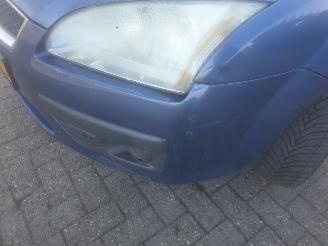 Ford Focus 1.6 ghia picture 7