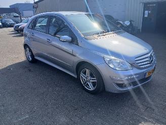 Mercedes B-klasse 200 picture 2