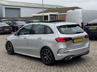 Mercedes B-klasse 220D 190Pk Premium Plus AMG Pakket Pano Memory Sfeerverlichting Trekhaak picture 4