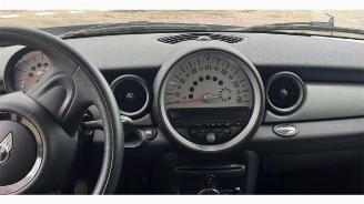 Mini One Mini (R56), Hatchback, 2006 / 2013 1.6 16V One picture 12