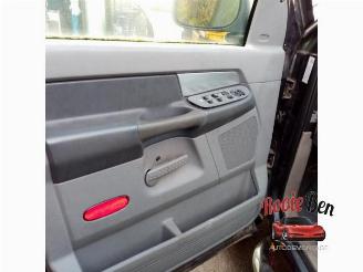 Dodge Ram Ram 3500 Standard Cab (DR/DH/D1/DC/DM), Pick-up, 2001 / 2008 5.7 V8 Hemi 1500 4x4 picture 17