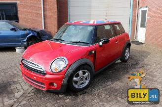 krockskadad bil auto Mini Cooper R56 Cooper D 2008/7