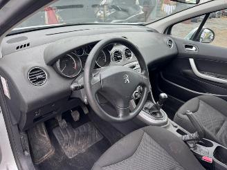 Peugeot 308  picture 11