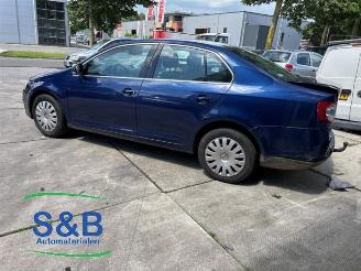 Volkswagen Jetta Jetta III (1K2), Sedan, 2005 / 2010 1.6 FSI 16V picture 3