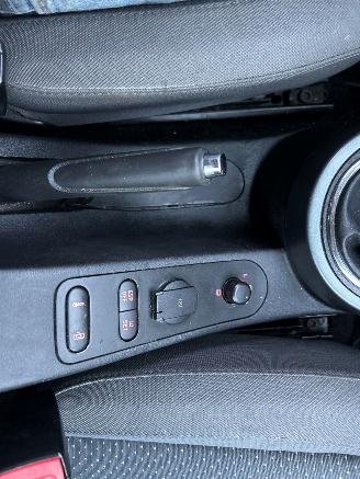 Seat Toledo 2.0 FSI 16V MPV  Benzine 1.984cc 110kW (150pk) FWD 2005-11/2009-03 (5P2) BVY picture 14