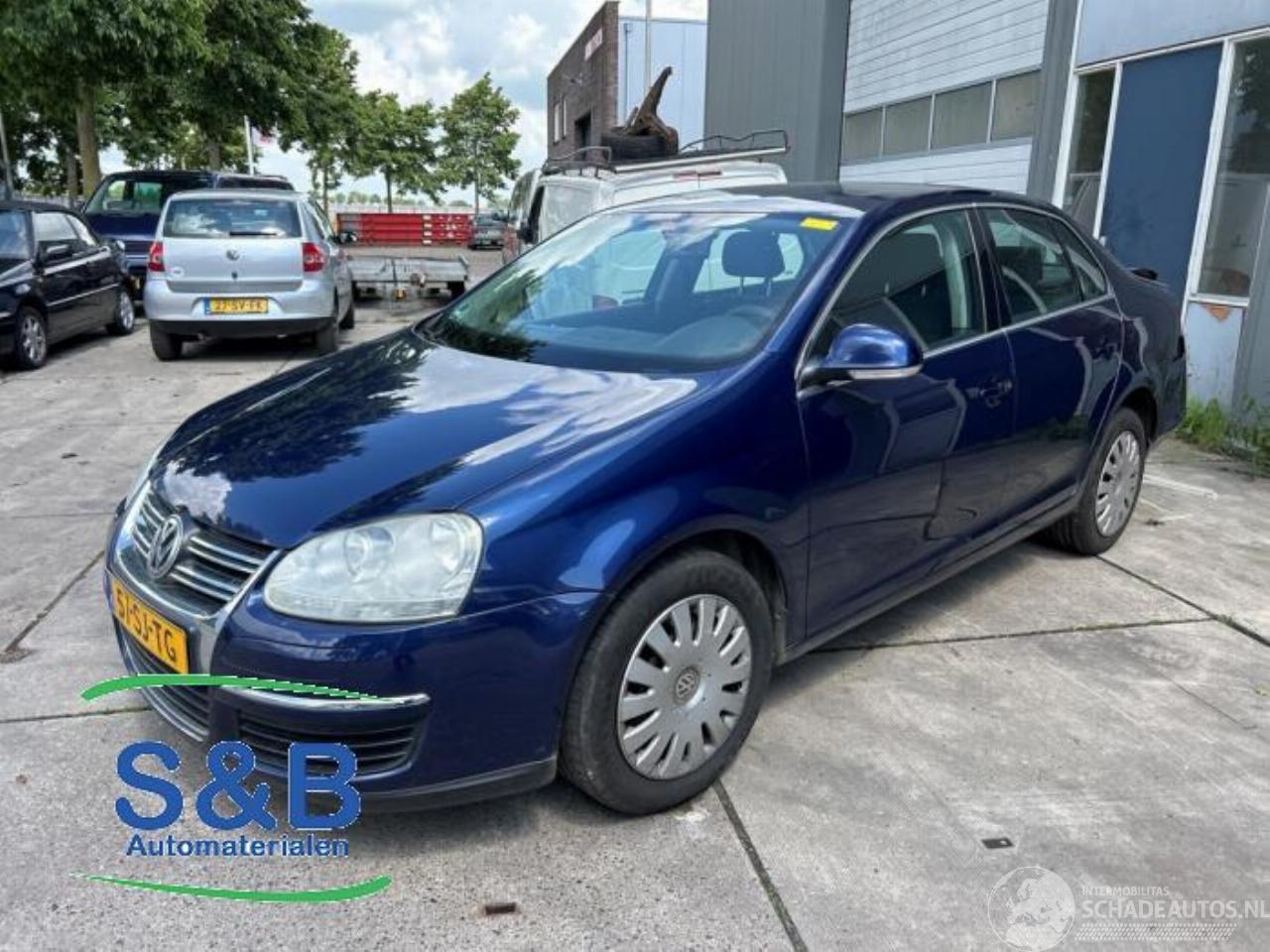 Volkswagen Jetta Jetta III (1K2), Sedan, 2005 / 2010 1.6 FSI 16V