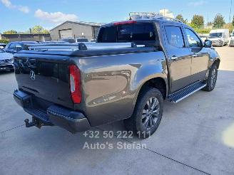 Mercedes X 350 4-MATIC picture 25