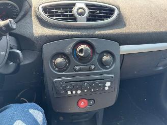 Renault Clio 1.2Tce Collection Rijdbaar 103PK!! picture 18