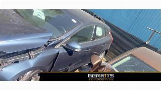 Vrakbiler auto Volvo V-40 V40 (MV), Hatchback 5-drs, 2012 / 2019 2.0 D2 16V 2016/7