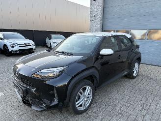 damaged passenger cars Toyota Yaris Cross TOYOTA YARIS CROSS HYBRID 2022 2022/6