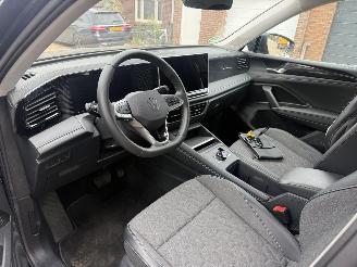 Volkswagen Tiguan 1.5 eTSI AUTOMAAT Nieuwste model! picture 32