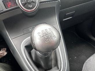 Toyota Verso 1.6 VVT-i 59.000KM picture 11