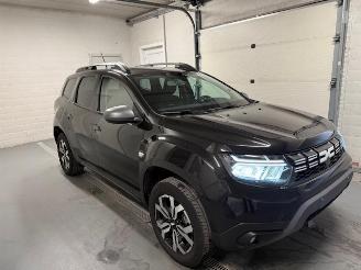 damaged passenger cars Dacia Duster  2024/4