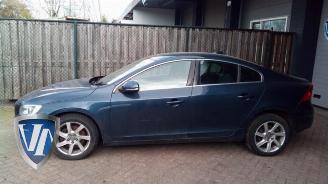Volvo S-60 S60 II (FS), Sedan, 2010 / 2018 2.0 D4 16V picture 2