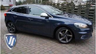 Vrakbiler auto Volvo V-40 V40 (MV), Hatchback 5-drs, 2012 / 2019 2.0 D4 16V 2015/8