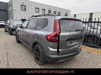 Dacia Jogger Extreme City-Paket Hybrid 104kW E-Tech picture 2